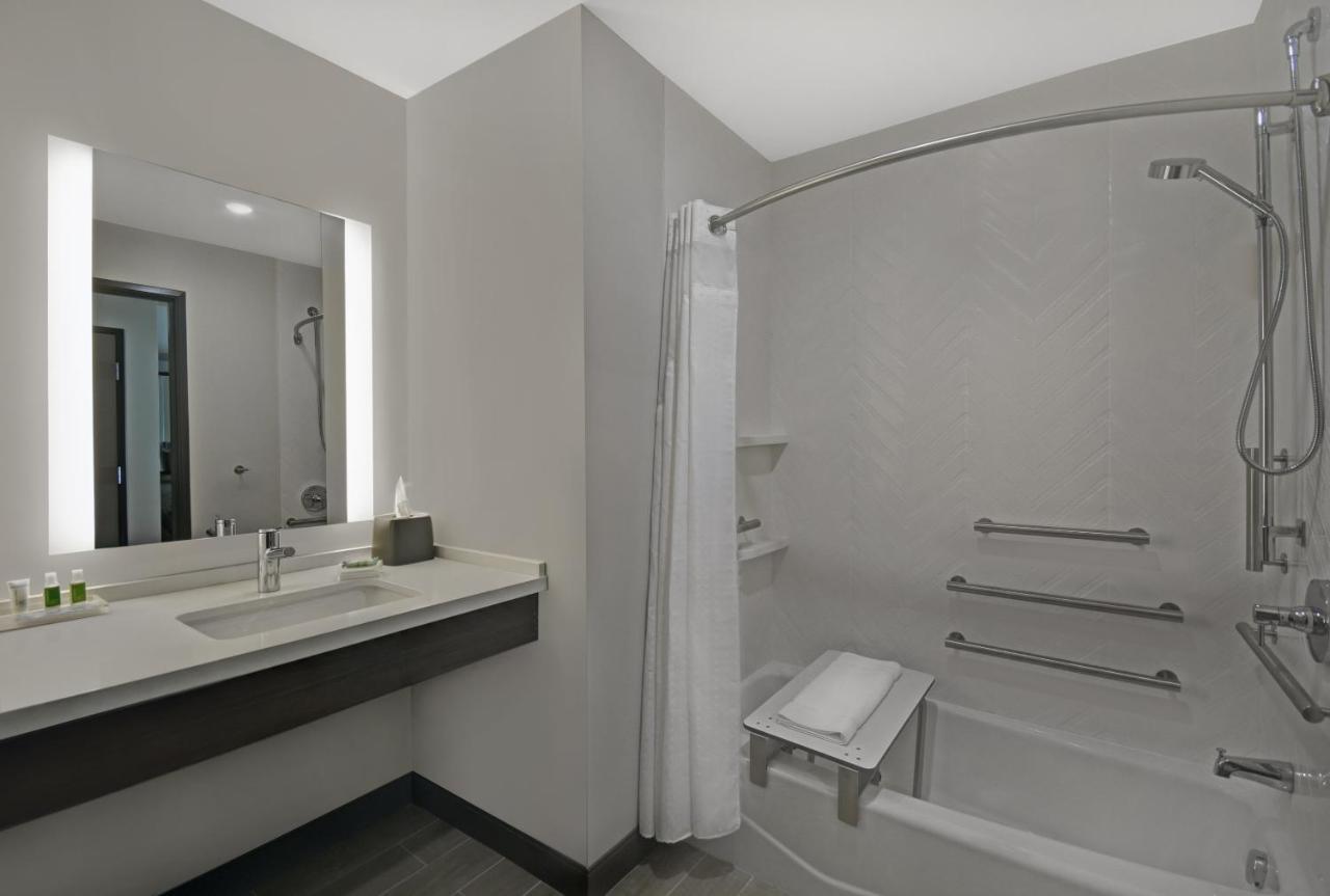 Holiday Inn Grand Rapids North - Walker By Ihg Luaran gambar